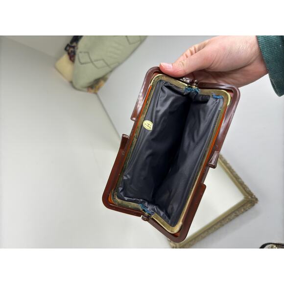 1980s Petit Point Berta Floral Style Tapestry Clutch - Picture 9 of 10